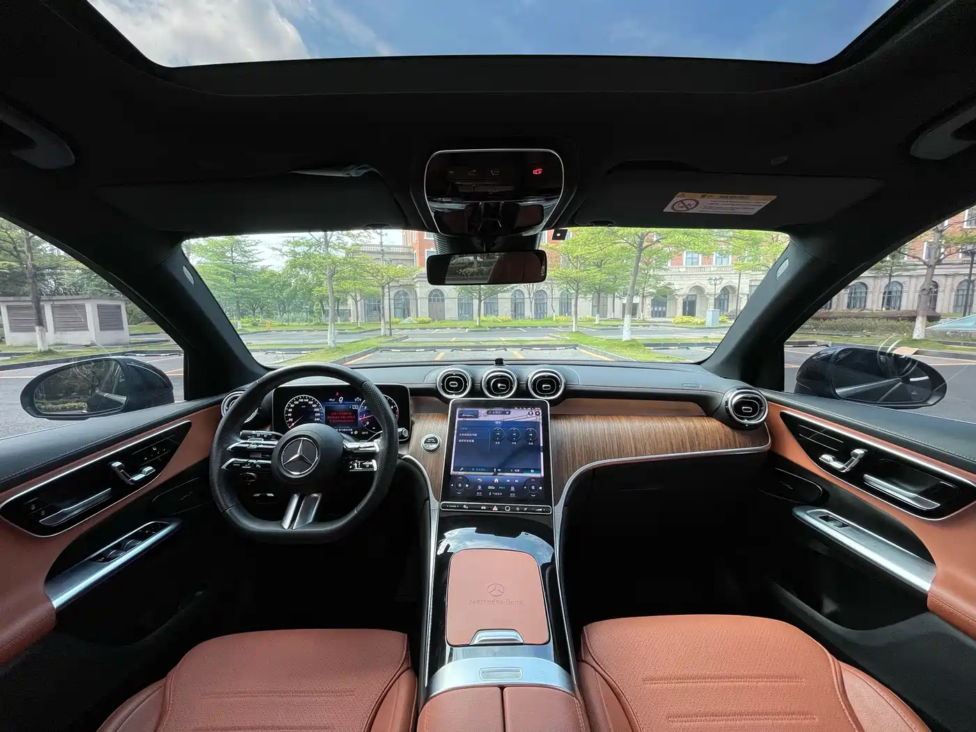 Mercedes-Benz GLC 2023 GLC 300 L 4MATIC Dynamic 7-Seater фото 16