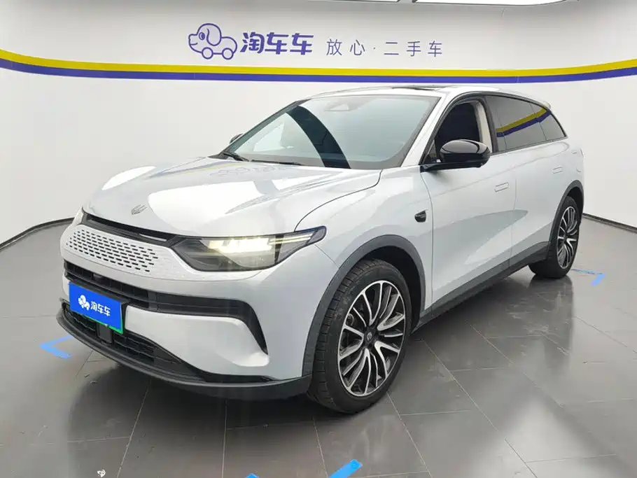 Leapmotor C11
