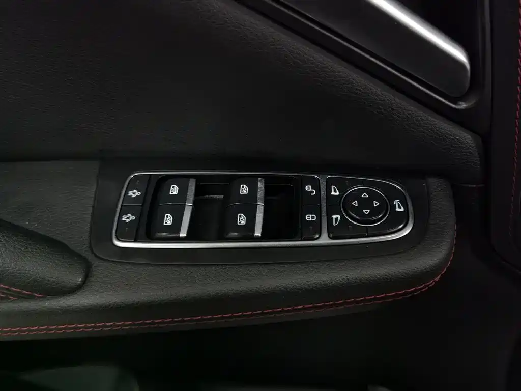 BYD Tang New Energy 2019 DM 2.0T AWD Intelligent Sharing Creation 7-seater China VI фото 9