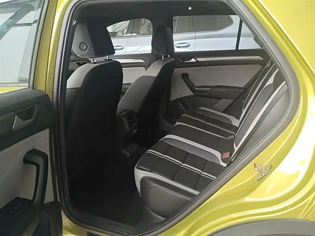 Volkswagen T-ROC 2023 300TSI DSG 2WD Starlight Edition фото 24