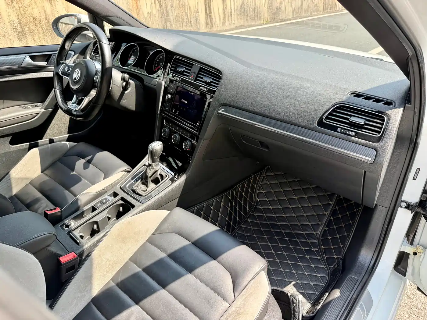 Volkswagen Golf 2019 280TSI DSG R-Line China VI фото 21