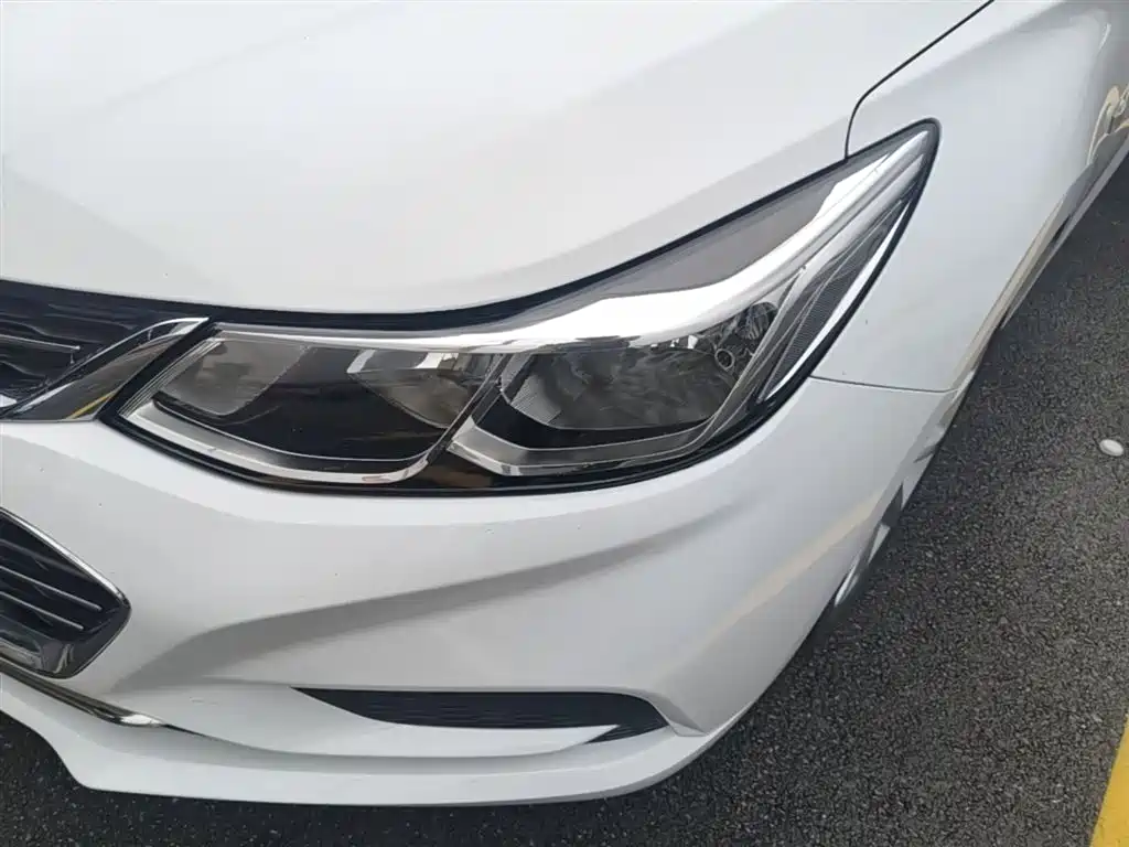 Chevrolet Cruze 2017 1.5L Automatic Pioneer Sunroof фото 24