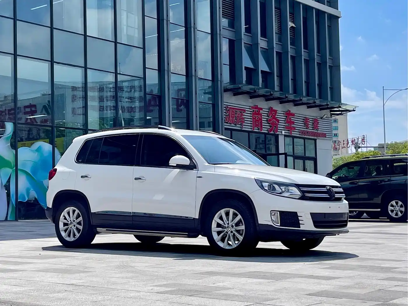 Volkswagen Tiguan 2016 280TSI Automatic 2WD Silk Road Fashion Edition фото 3