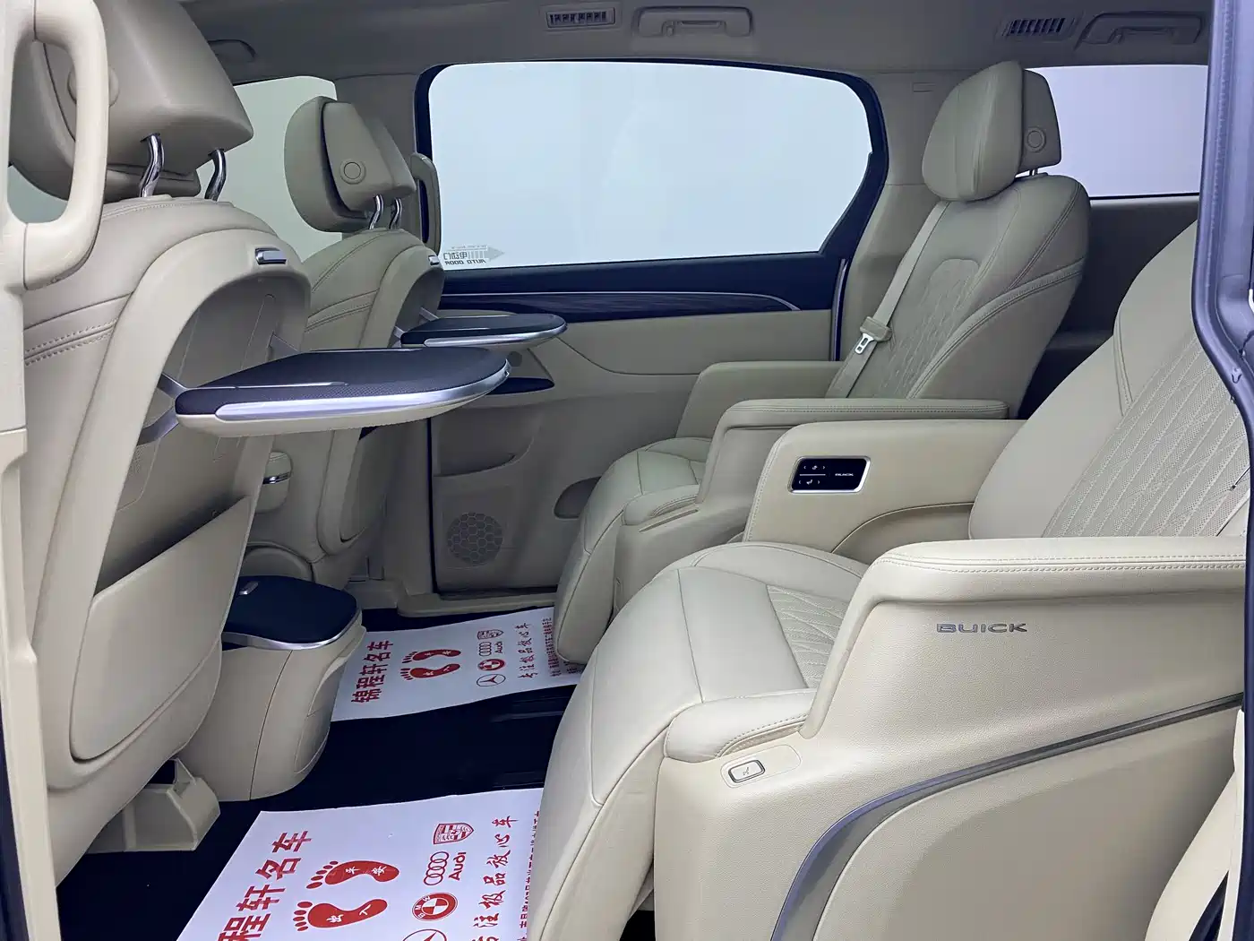 Buick GL8 2023 ES Landmaster Luxury фото 8