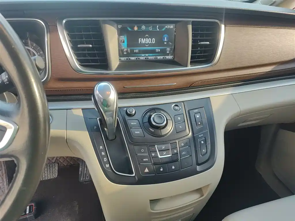 Buick GL8 2018 28T Luxury Model China VI фото 10