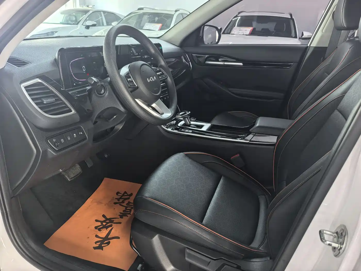 Kia Seltos 2023 1.5L CVT Luxury Edition фото 7