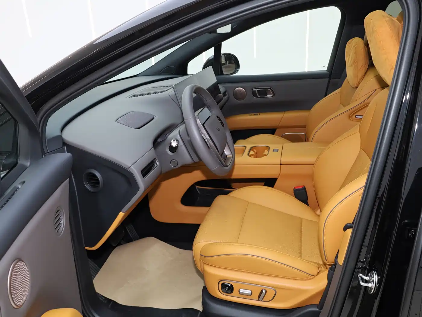 Li Auto i6 2025 2025 2WD Base Model