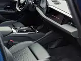 Photo 4 - Audi A6L e-tron