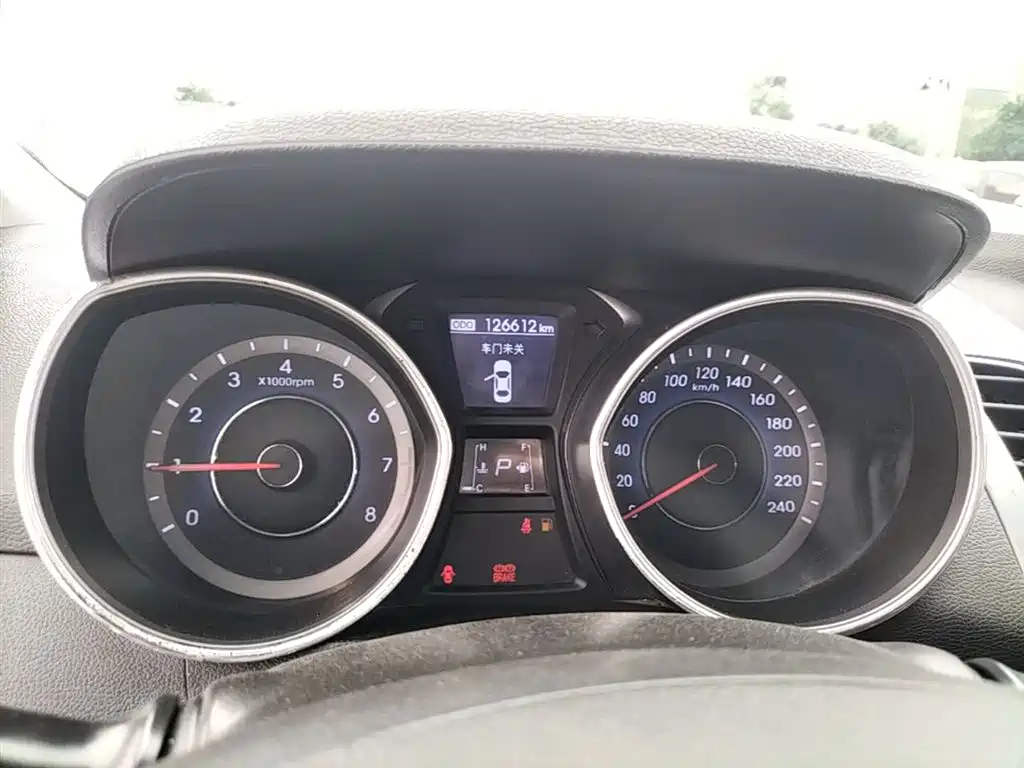 Hyundai Langdong 2015 1.6L Auto Premium фото 12