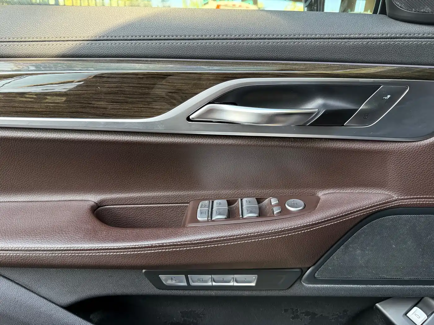 BMW 7 Series 2016 730Li Leading фото 13