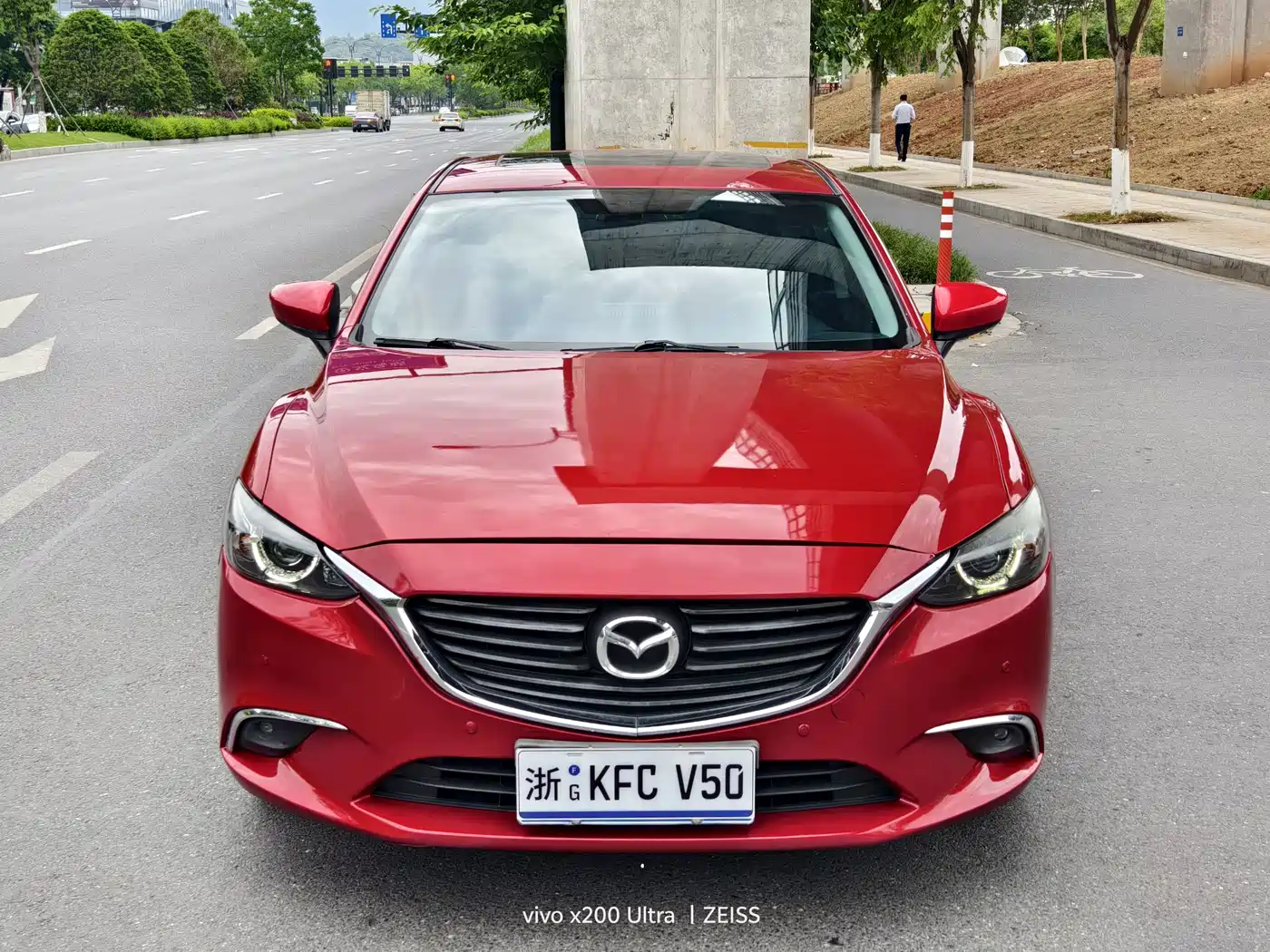 Photo 2 - Mazda Atenza