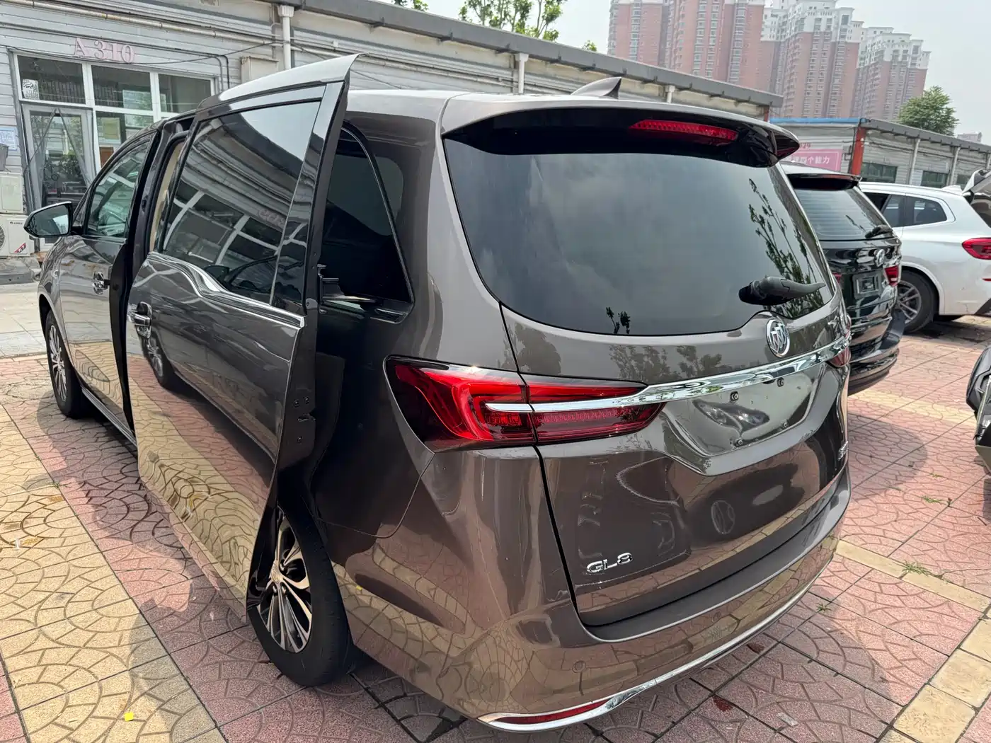 Buick GL8 2023 Land Business Class 652T Luxury фото 7