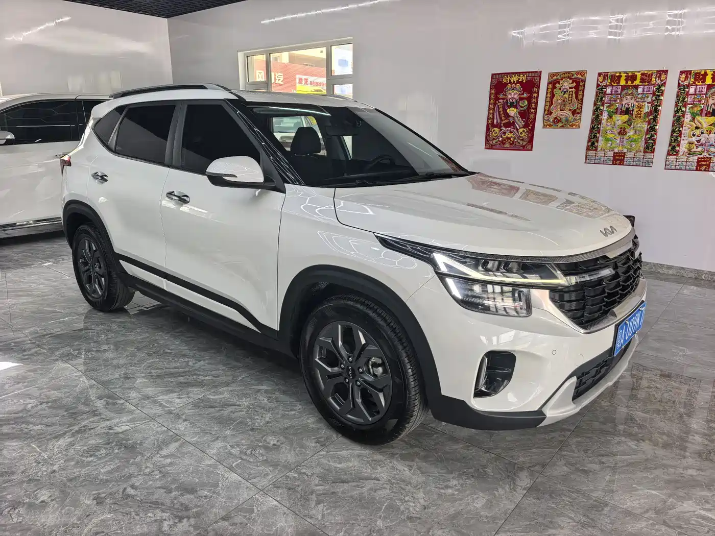 Kia Seltos 2023 1.5L CVT Luxury Edition фото 2