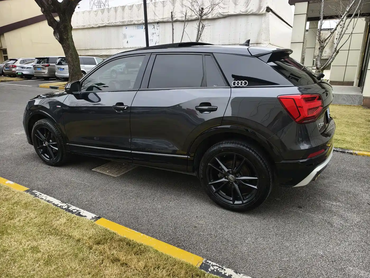 AUDI Q2L