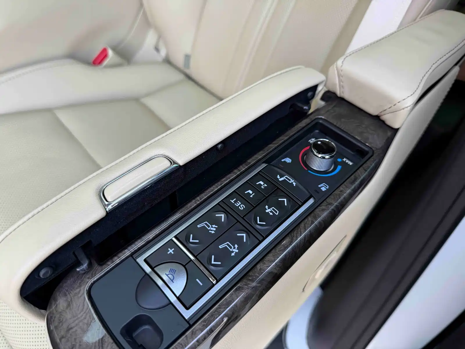 Фото 7 - Toyota Vellfire