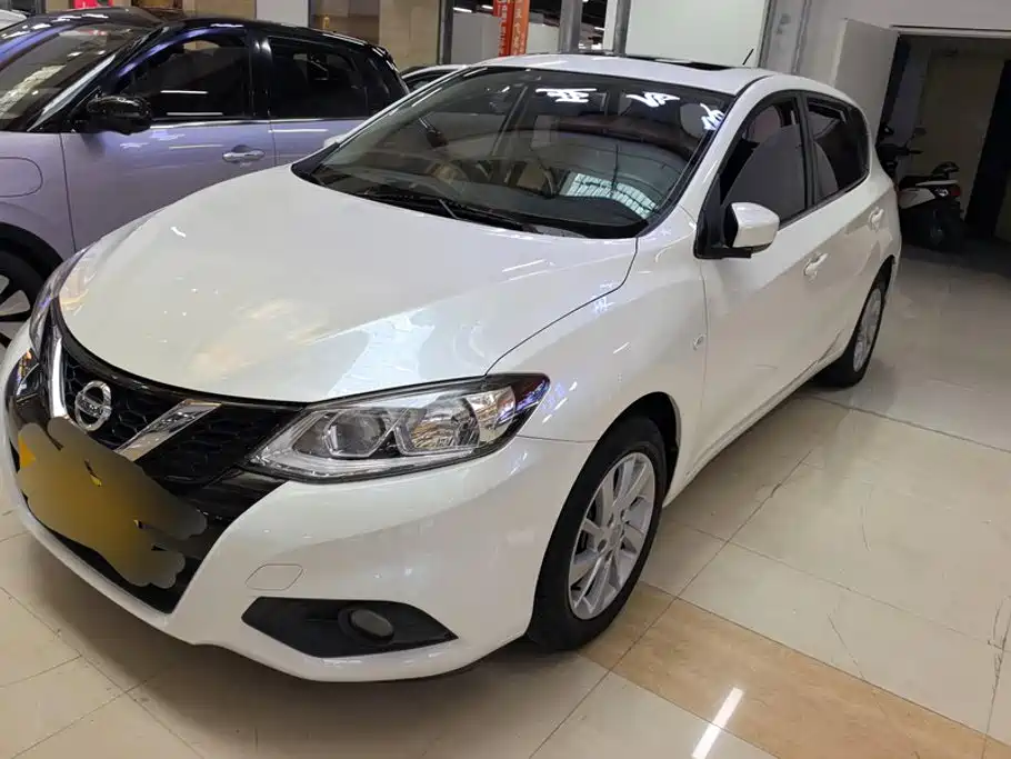 Nissan Tiida 2020 1.6L CVT Smart Edition