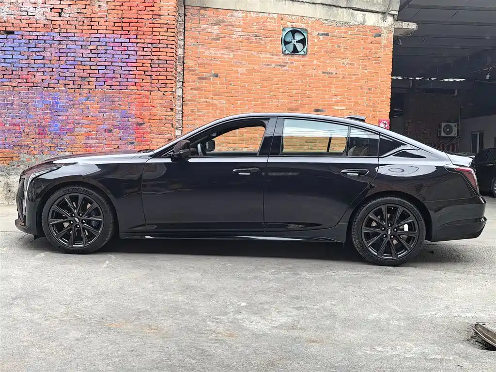 Cadillac CT5 2025 Model 28T Track Performance Edition фото 4