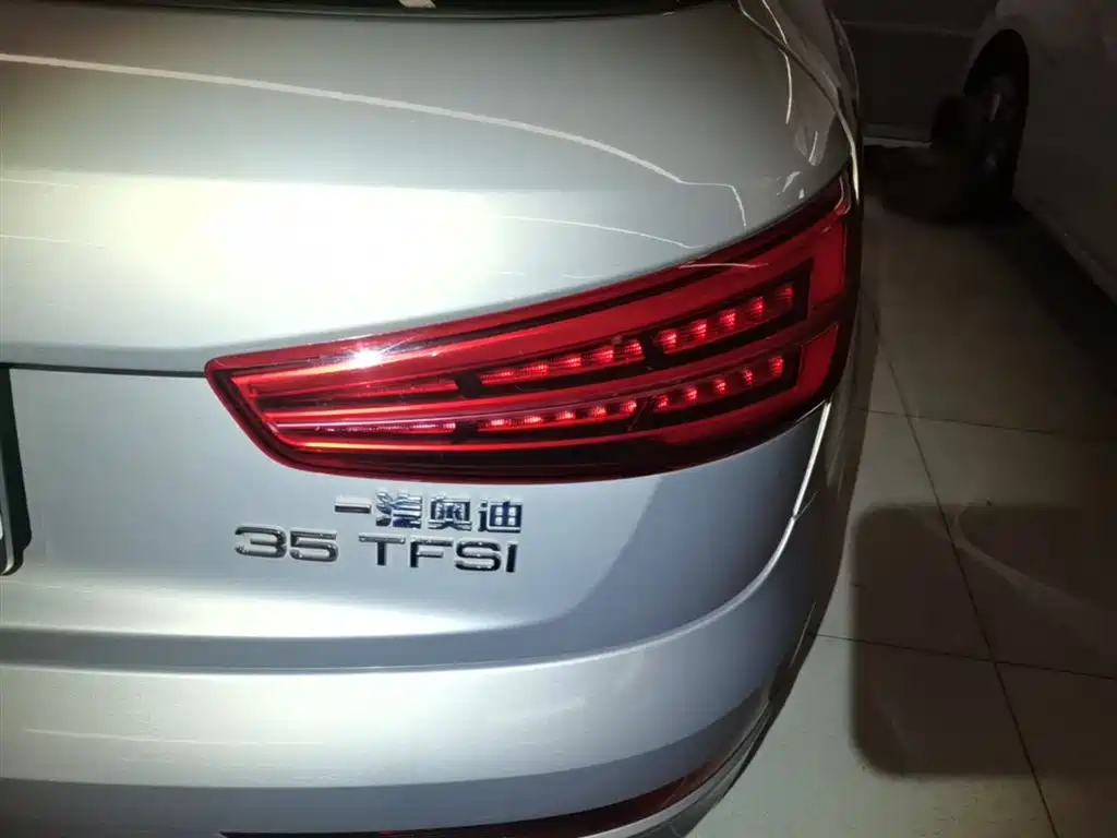 Audi Q3 2018 30th Anniversary Edition 35 TFSI Fashion фото 24