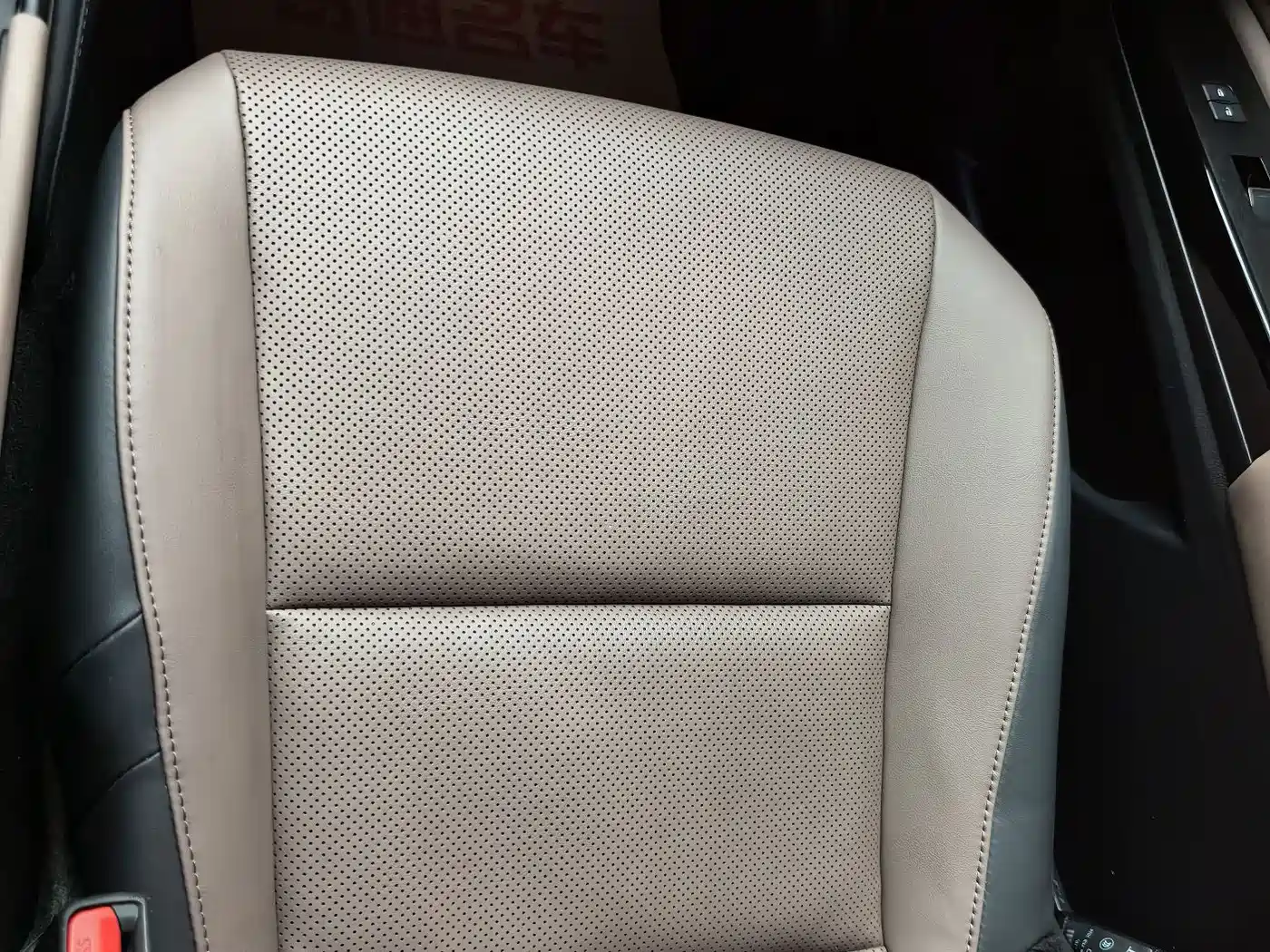 Lexus ES 2023 200 Excellence Edition фото 28