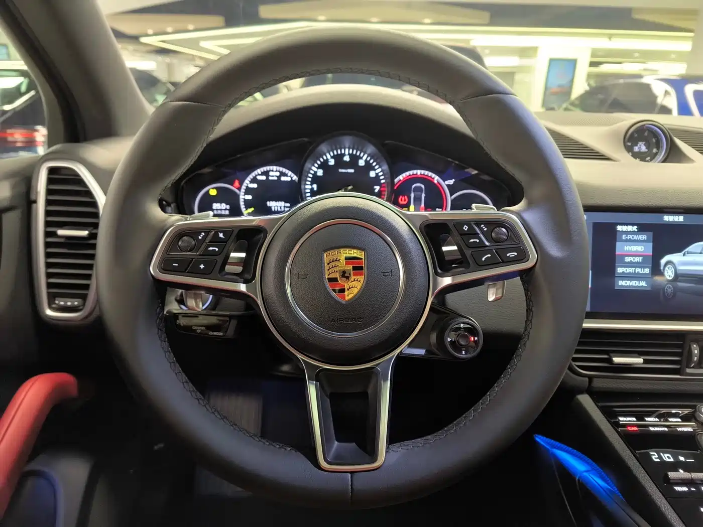Porsche Cayenne New Energy 2019 Cayenne E-Hybrid 2.0T фото 10