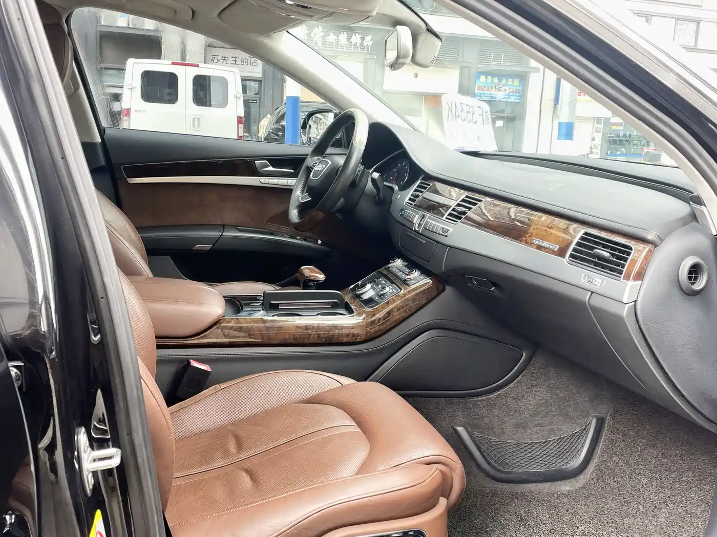 Audi A8 2013 A8L 45 TFSI quattro Exclusive фото 7