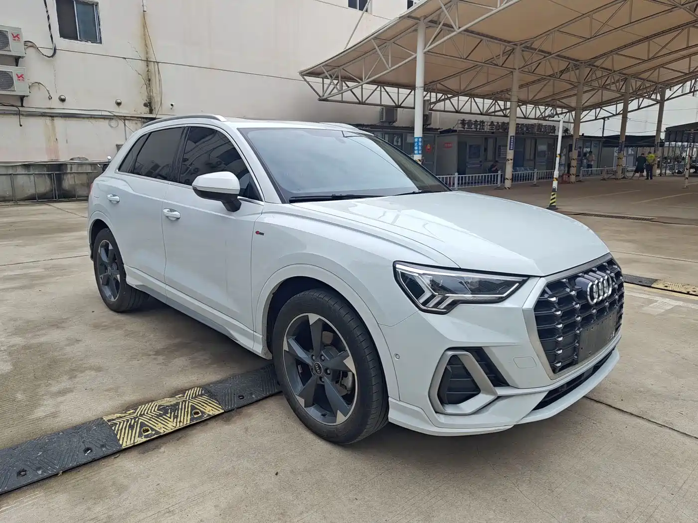 Audi Q3 2023 35 TFSI Fashion Dynamic (1.4T) фото 3