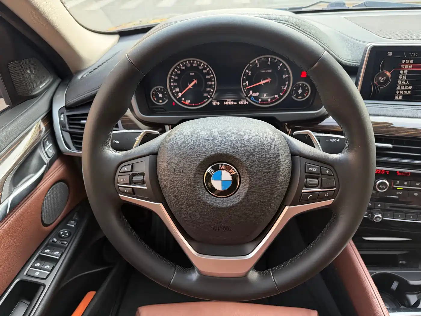 BMW X6 2015 xDrive35i Luxury Model фото 15