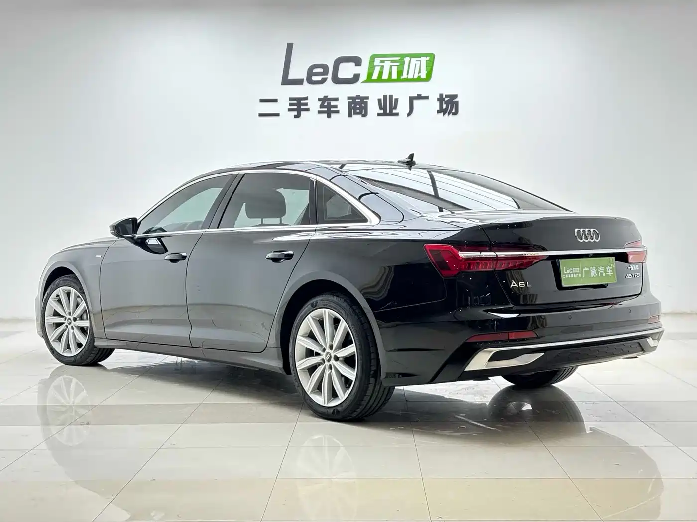 Audi A6L 2023 45 TFSI Premium Selection Dynamic фото 12