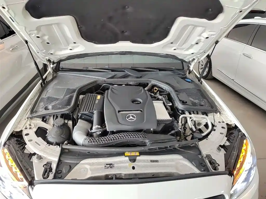 Mercedes-Benz C-Class 2017 Facelift C 200 Sport Edition фото 20