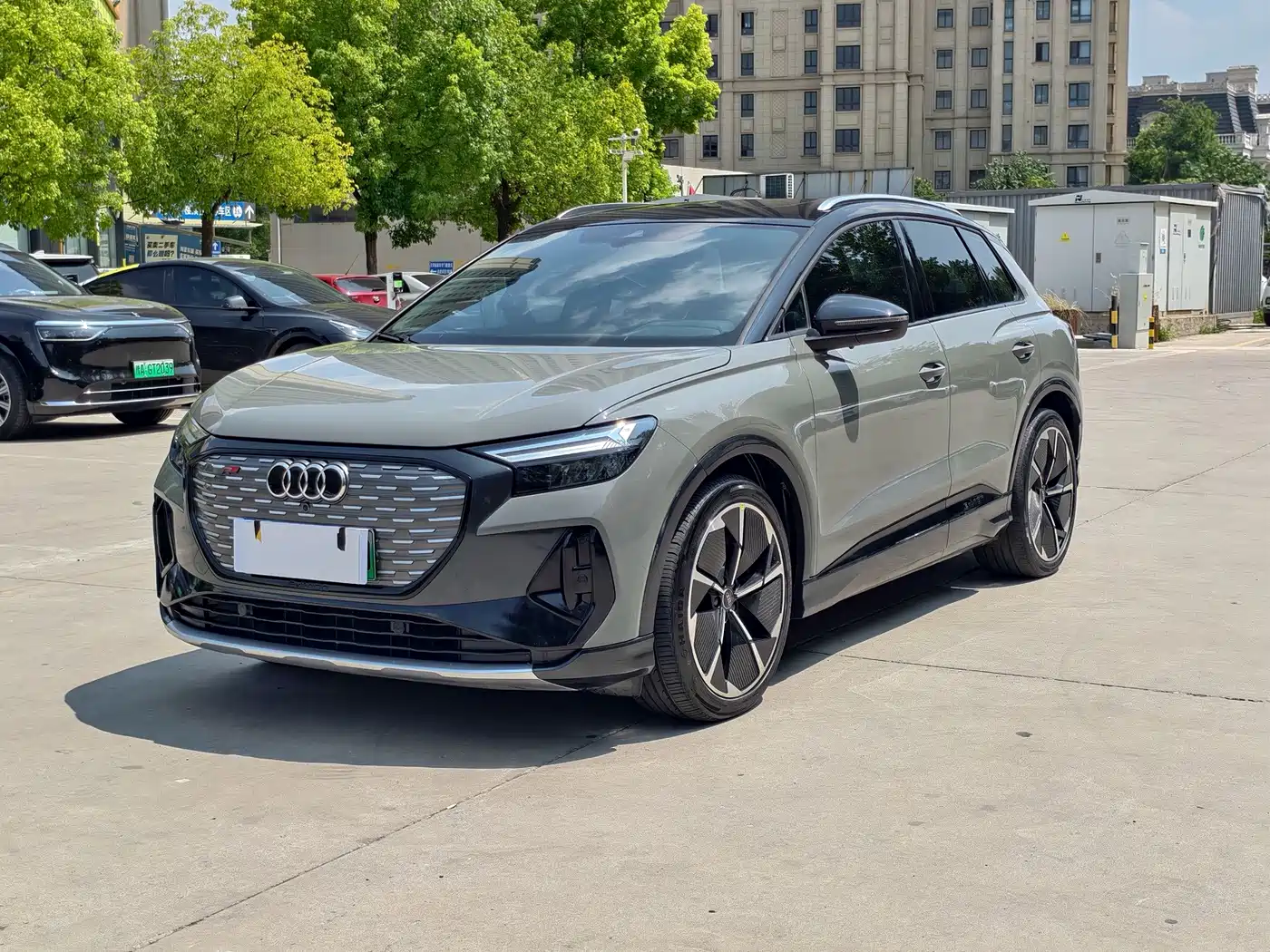 Audi Q4 e-tron 2022 50 e-tron quattro Innovation Edition