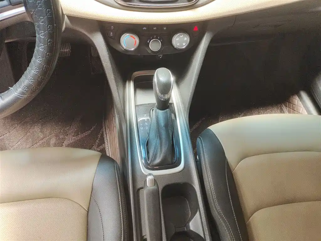 Chevrolet Monza 2020 320 Auto Joy Edition фото 4