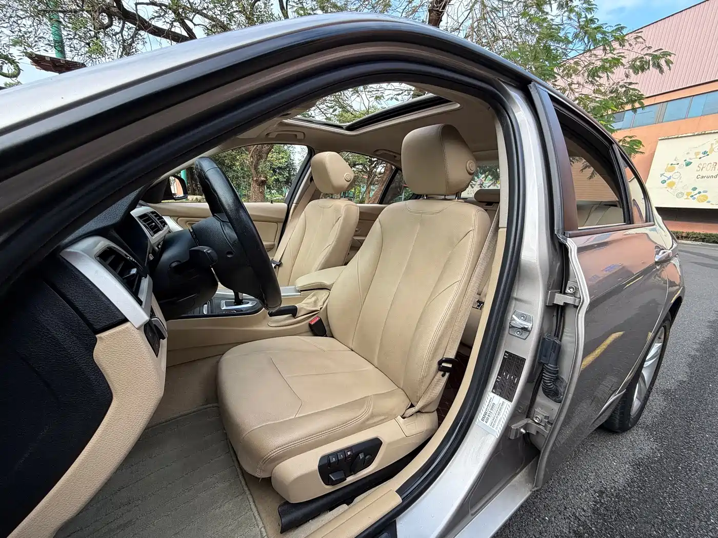 Фото 9 - BMW 3 Series