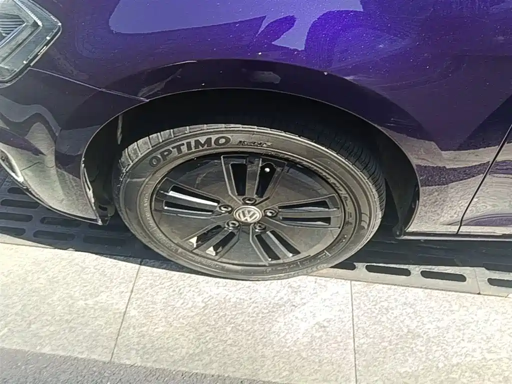 Volkswagen Golf Electric 2020 Chi фото 23