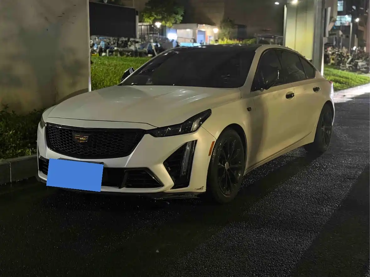 Cadillac CT5 2021 28T Leading Sport