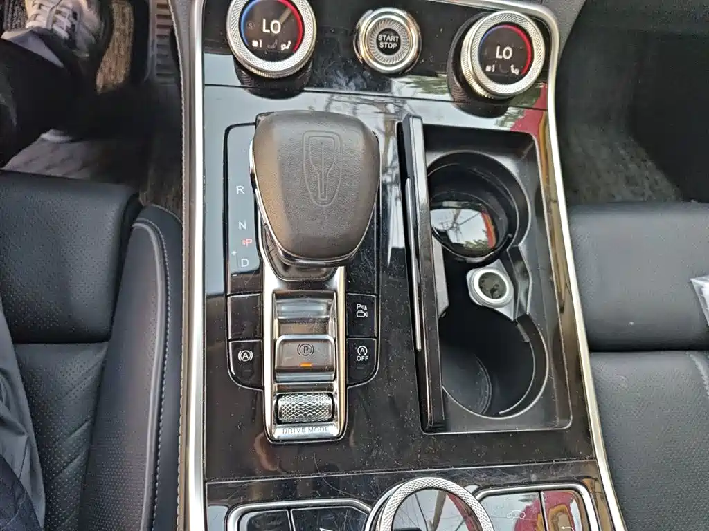 Hongqi H9 2020 2.0T Smart Connection Qi Xiang Edition фото 7