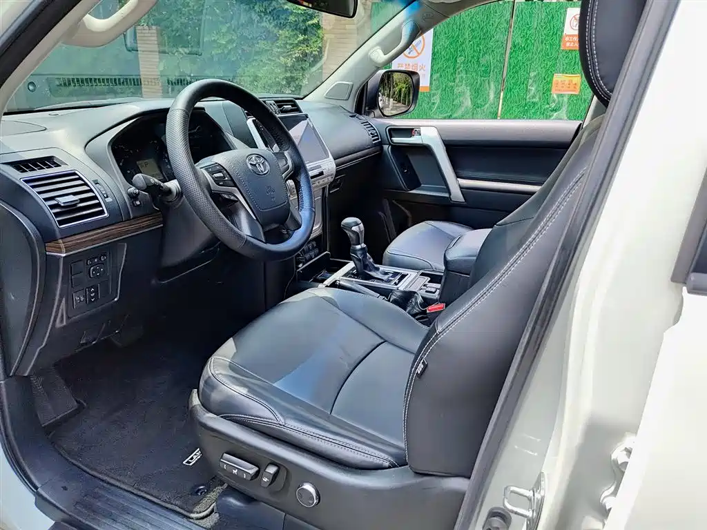 Toyota Prado 2018 3.5L Auto TX фото 7