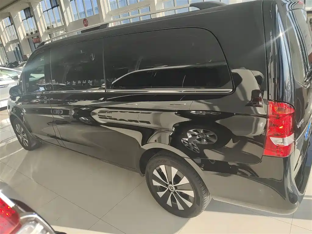 Mercedes-Benz Vito 2021 2.0T Elite 7-Seater фото 21