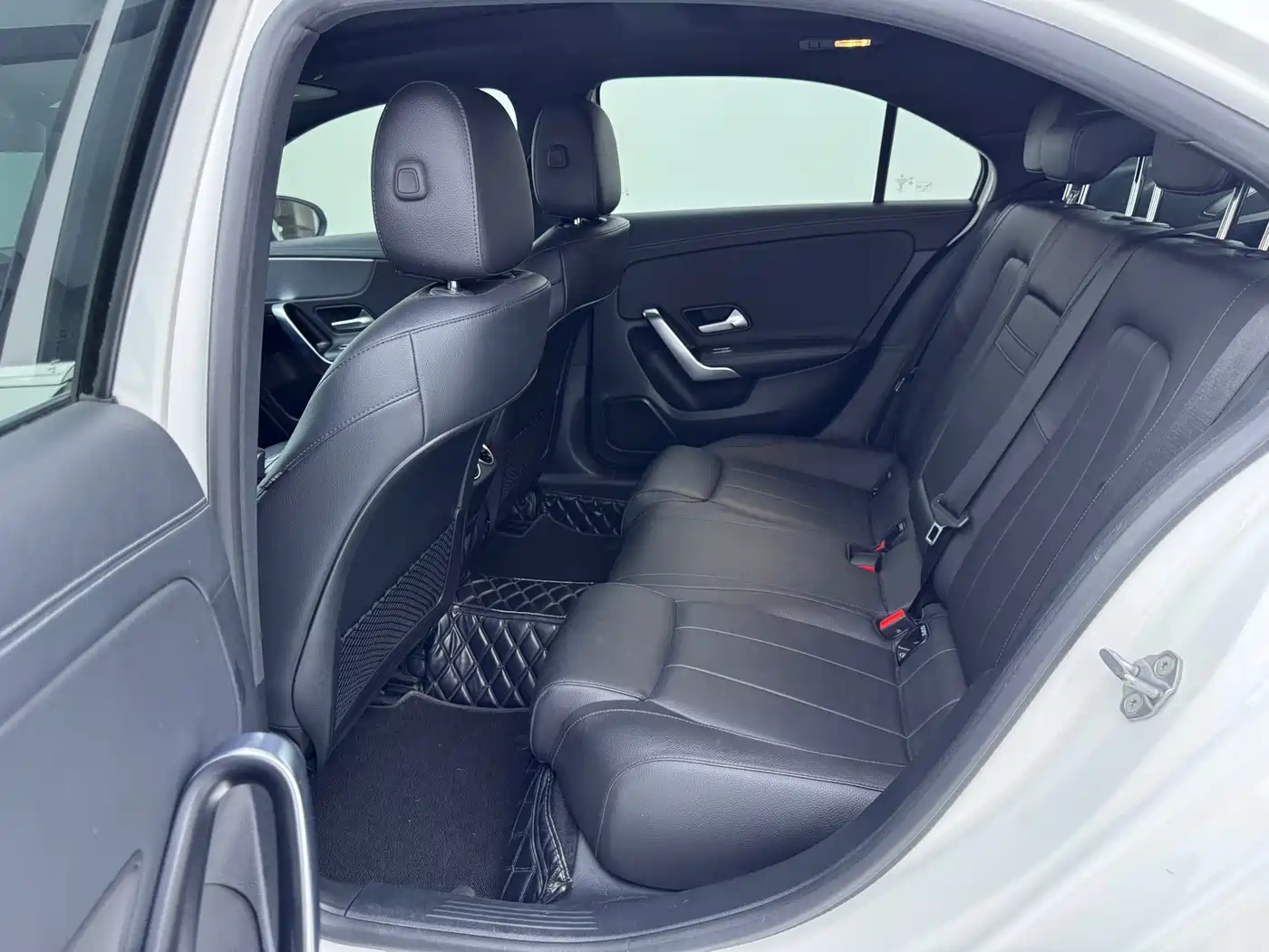 Mercedes-Benz A-Class 2022 Facelift A 180 L Sport Sedan фото 19