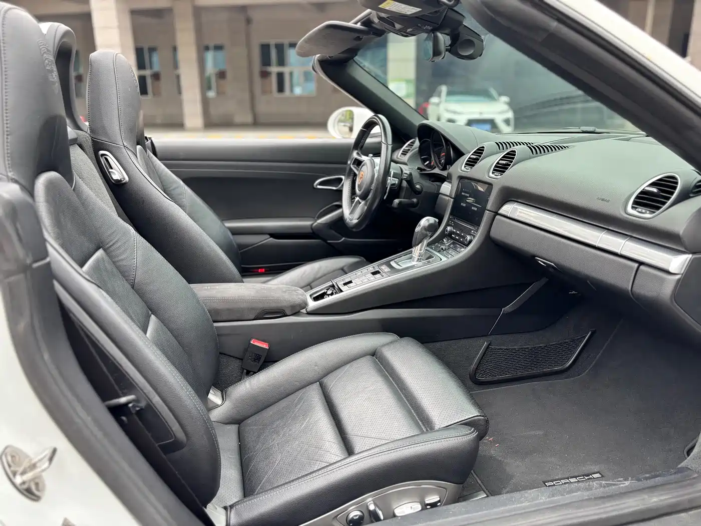 Porsche 718 2018 Boxster 2.0T фото 14