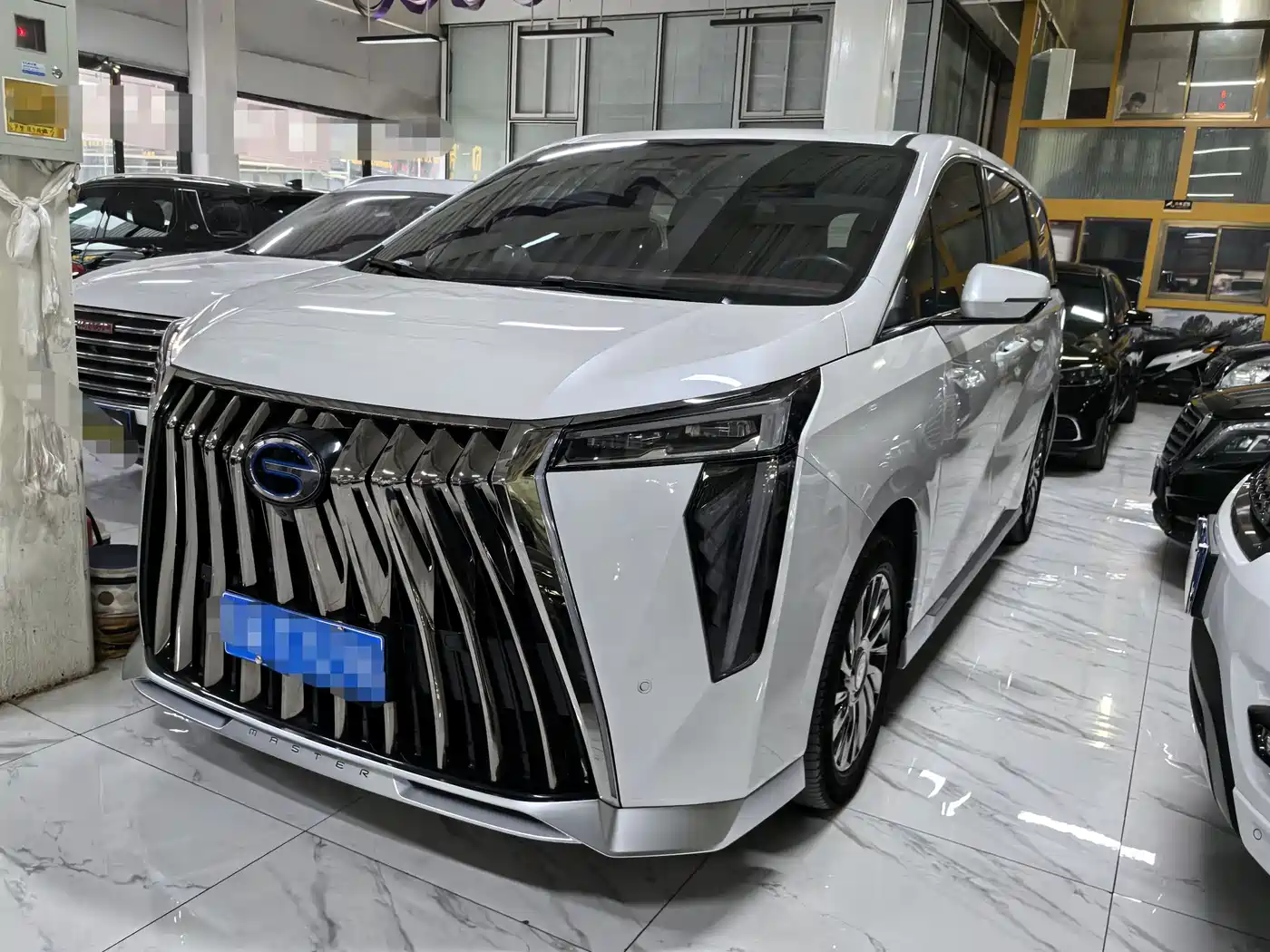 GAC Trumpchi Trumpchi M8 2023 Model Master Series Hybrid Royal Edition