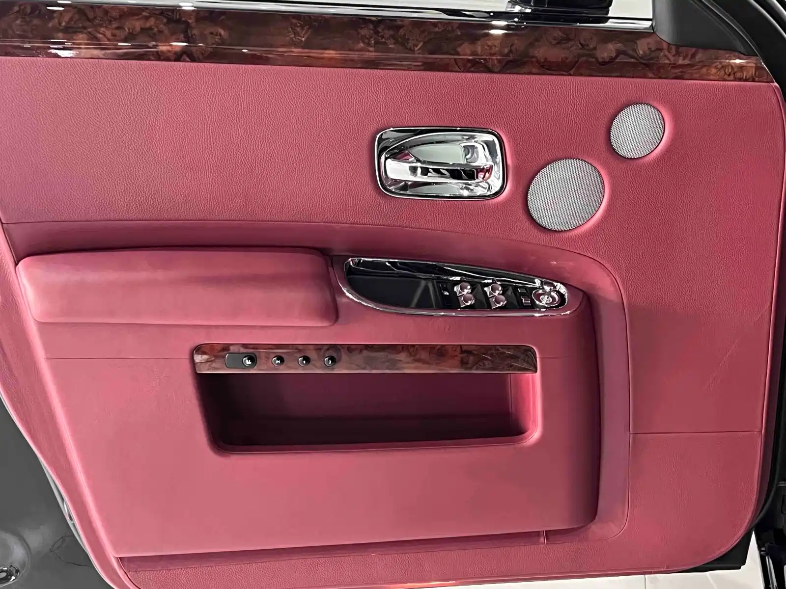 Фото 20 - Rolls-Royce Ghost