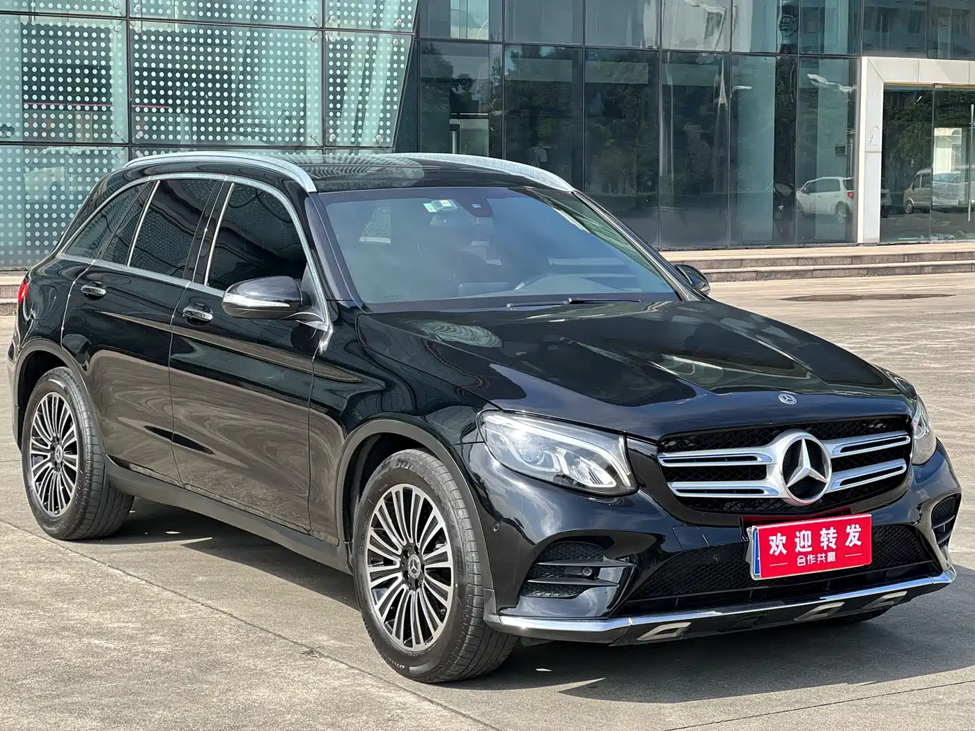 Mercedes-Benz GLC 2018 GLC 260 4MATIC Dynamic фото 3