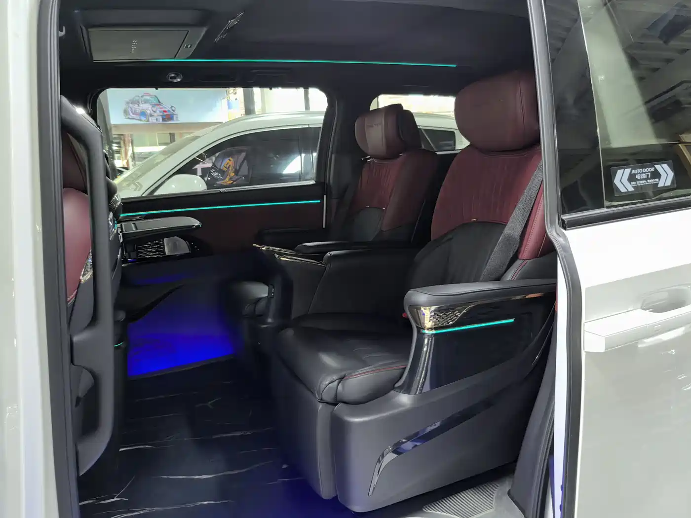 GAC Trumpchi Trumpchi M8 2023 Model Master Series Hybrid Royal Edition фото 12