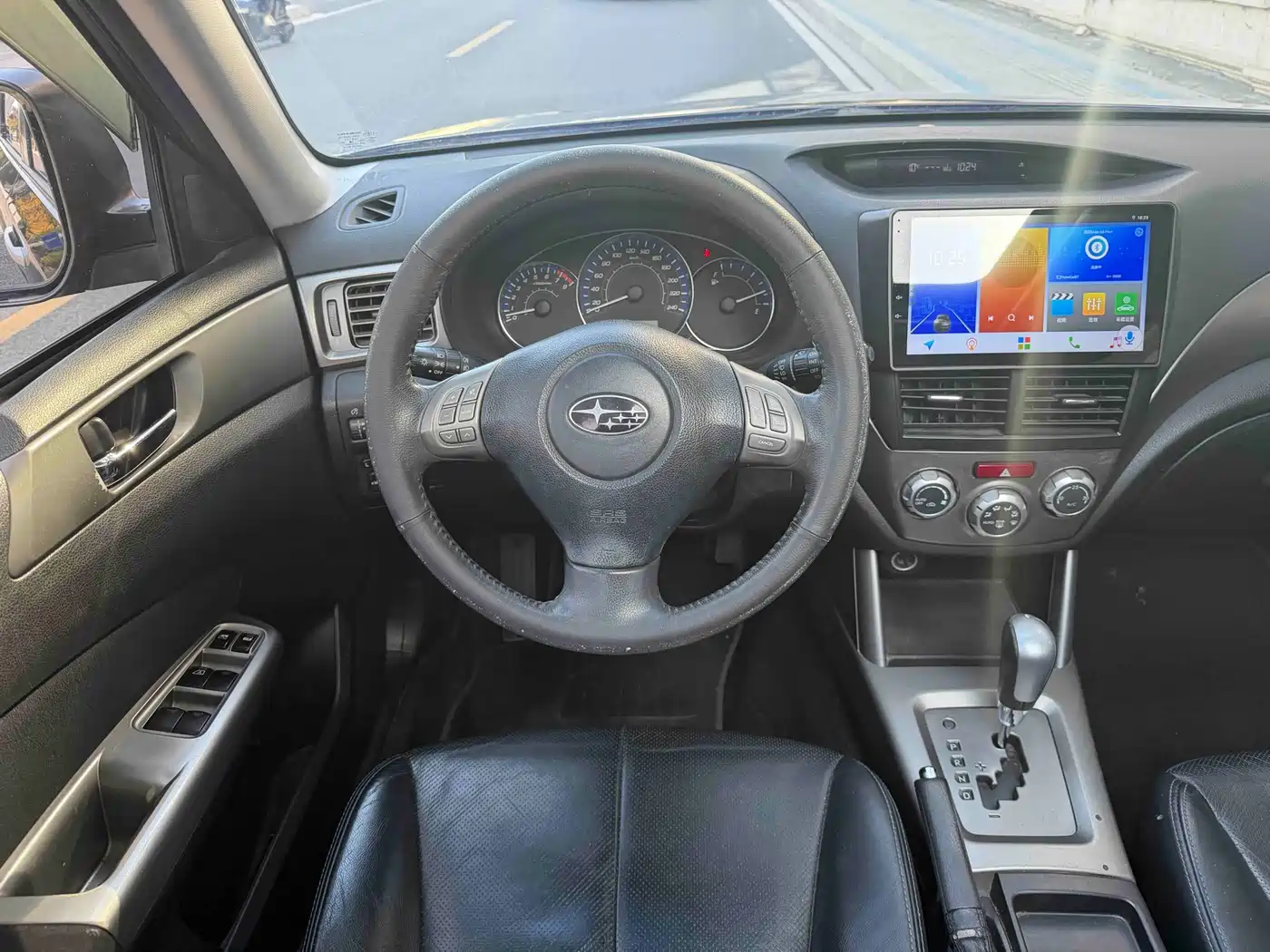 Subaru Forester 2010 2.0XS Automatic Luxury Edition фото 9