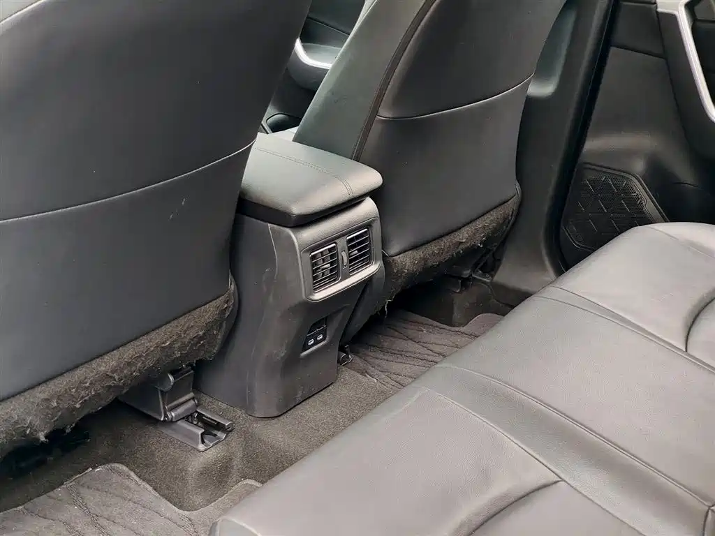 Toyota Wildlander 2021 2.0L CVT 2WD Luxury Edition фото 9