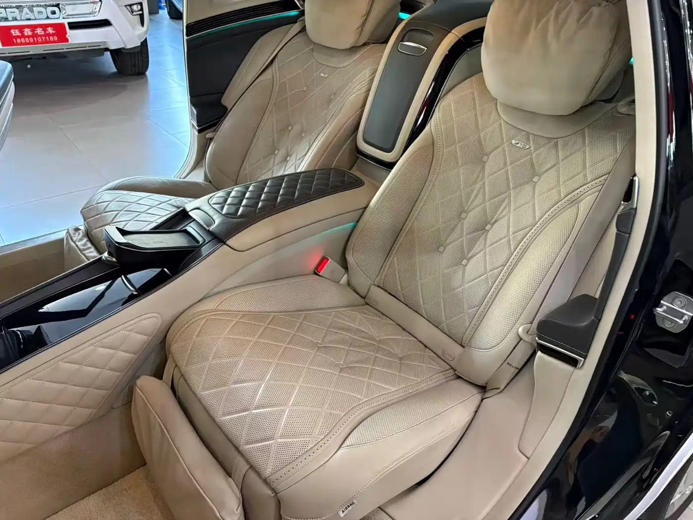 Mercedes-Benz Maybach S-Class 2018 Model S 680 фото 17