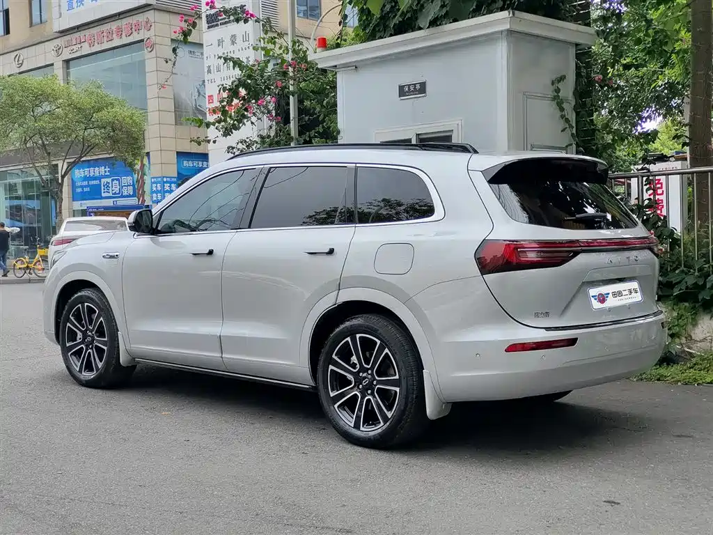 AITO Wenjie AITO M7 2024 1.5T Smart Drive 4WD Ultra 5-seater фото 4