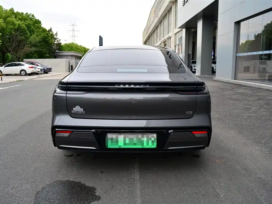 Geely Galaxy Galaxy E8 2024 665km RWD Starship Smart Driving Edition фото 6