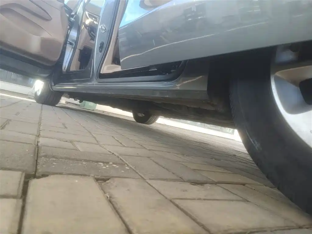 Buick GL8 2017 ES 28T Premium China V фото 18