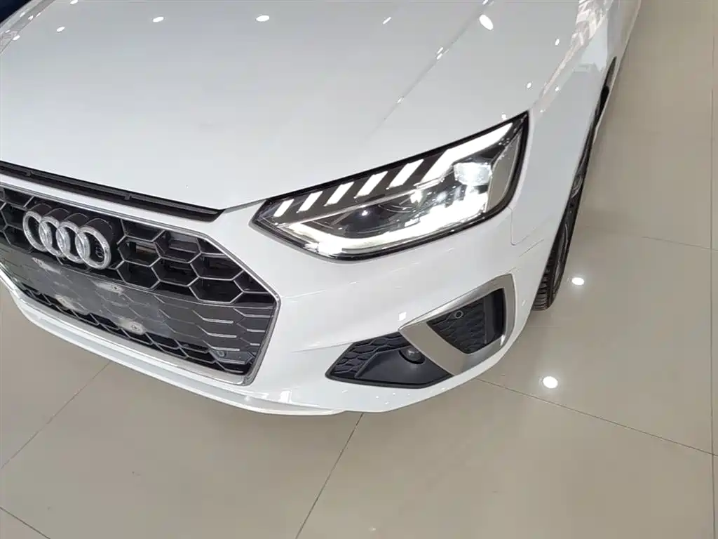 Audi A4L 2020 40 TFSI Fashion Dynamic Edition фото 18